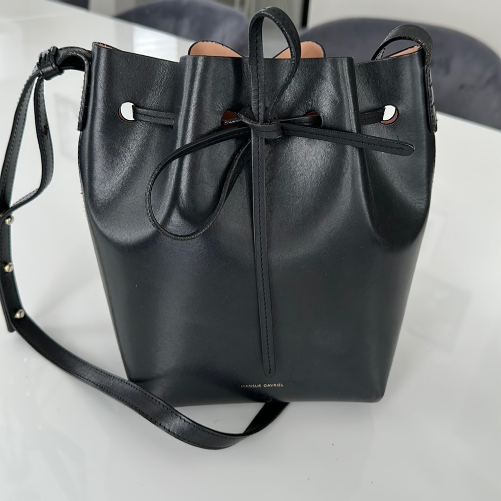 Mansur Gavriel Bucket Bag. Authentic